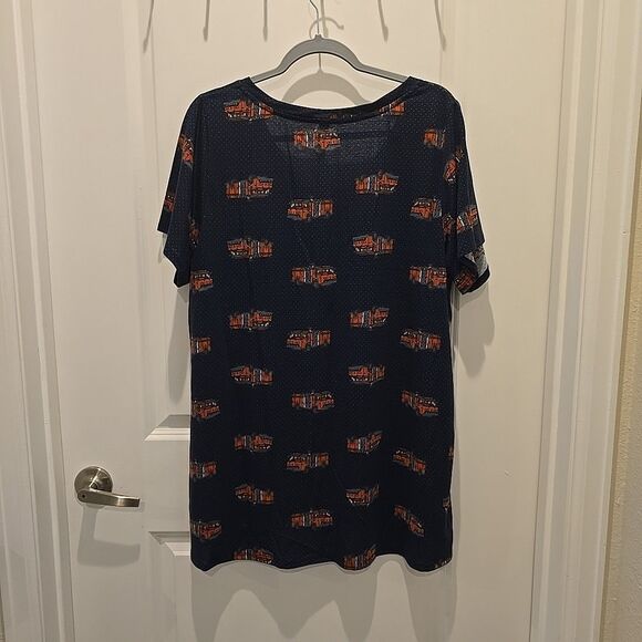 LuLaRoe 2XL Christy Navy T Shirt XL Blue Red Firetrucks First Responder - Picture 3 of 7